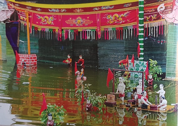 Múa rối nước làng Ra
