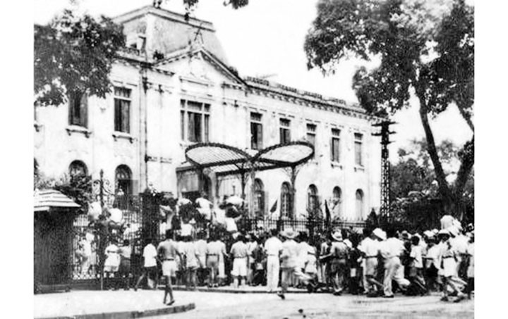 Chiếm Phủ Khâm Sai Bắc Kỳ
