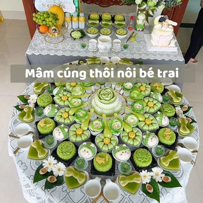 Bàn tiệc ngày của con trai