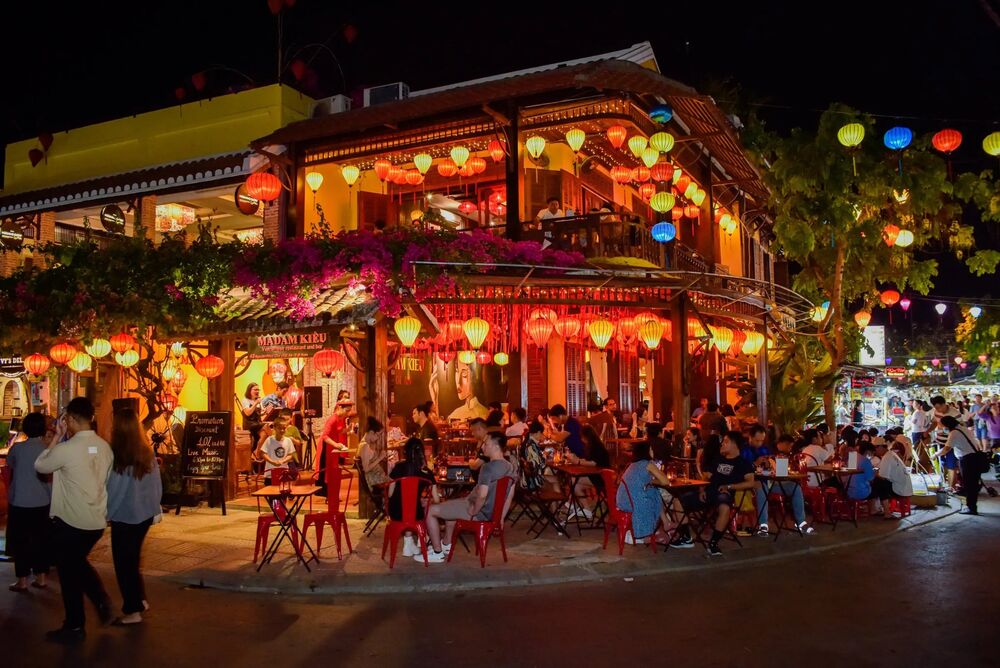 Chợ đêm Hội An lung linh